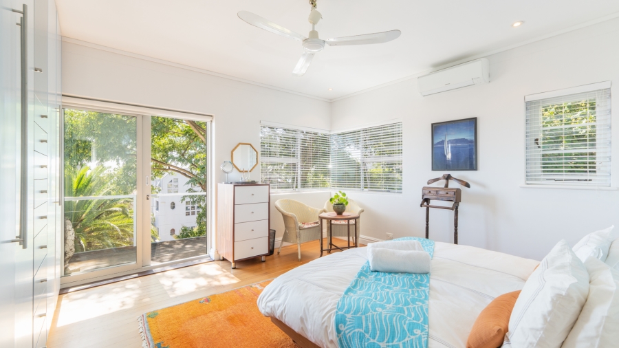 2 Bedroom Property for Sale in Green Point Western Cape